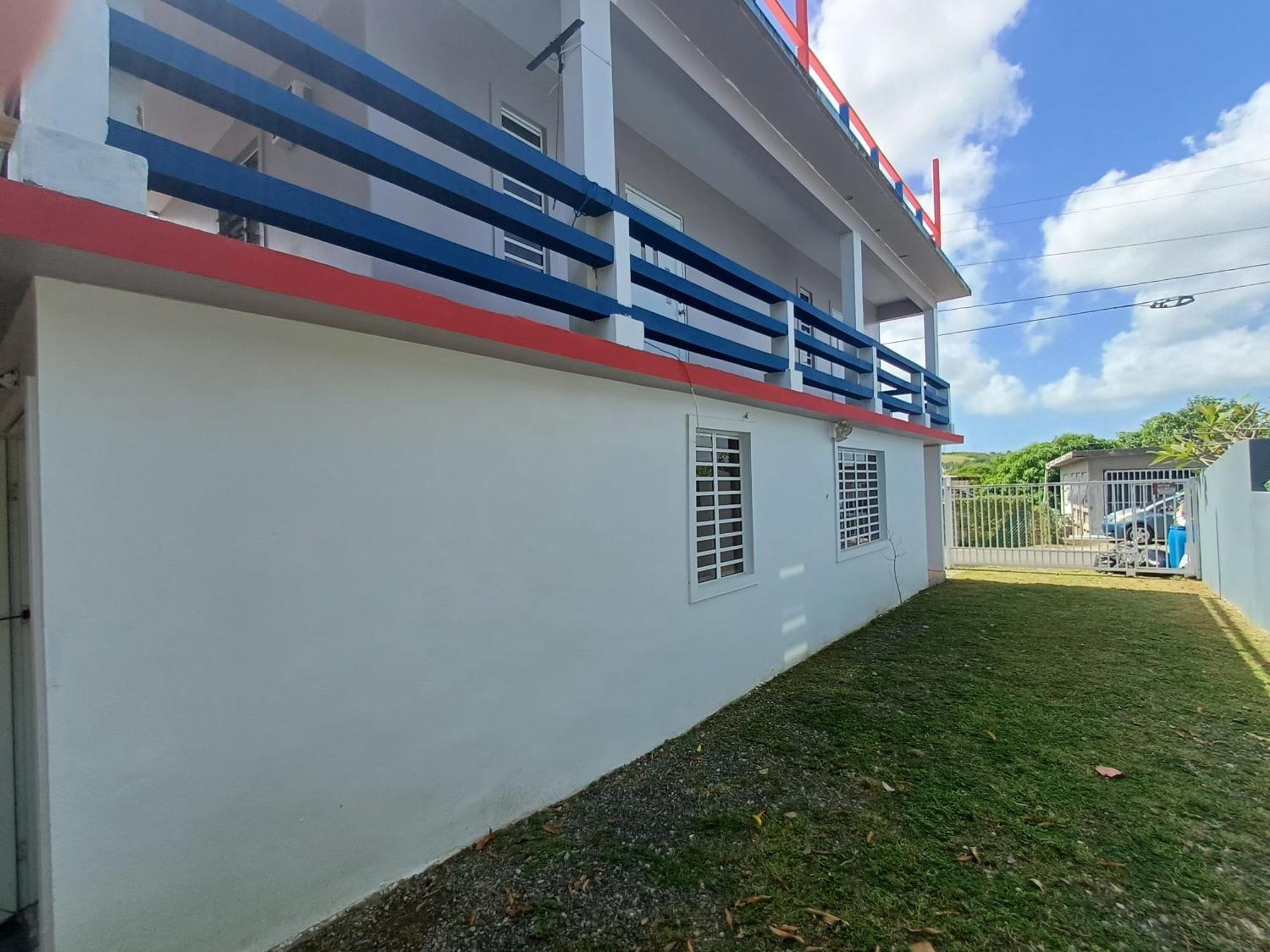 Rooster Run Glamping Camping Has Rooftop And Off The Ground Glamping Experience For 1 To 16 In A Single Tent And Views Of The Rain Forrest And To Culebra Across The Atlantic Ocean W Tents, Linens, Deluxe Air Beds, Warm Shower And More At A Great Pric Vieques Exterior foto