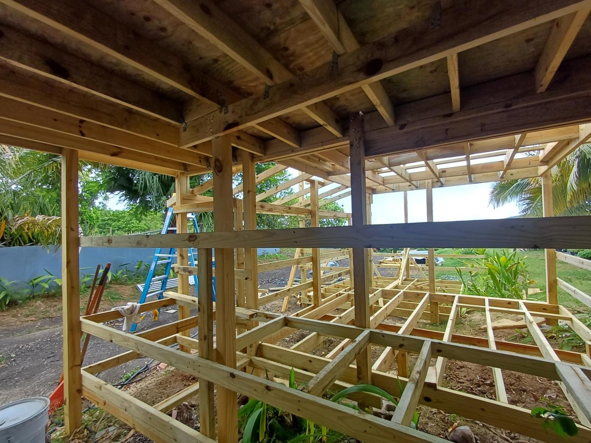 Rooster Run Glamping Camping Has Rooftop And Off The Ground Glamping Experience For 1 To 16 In A Single Tent And Views Of The Rain Forrest And To Culebra Across The Atlantic Ocean W Tents, Linens, Deluxe Air Beds, Warm Shower And More At A Great Pric Vieques Exterior foto