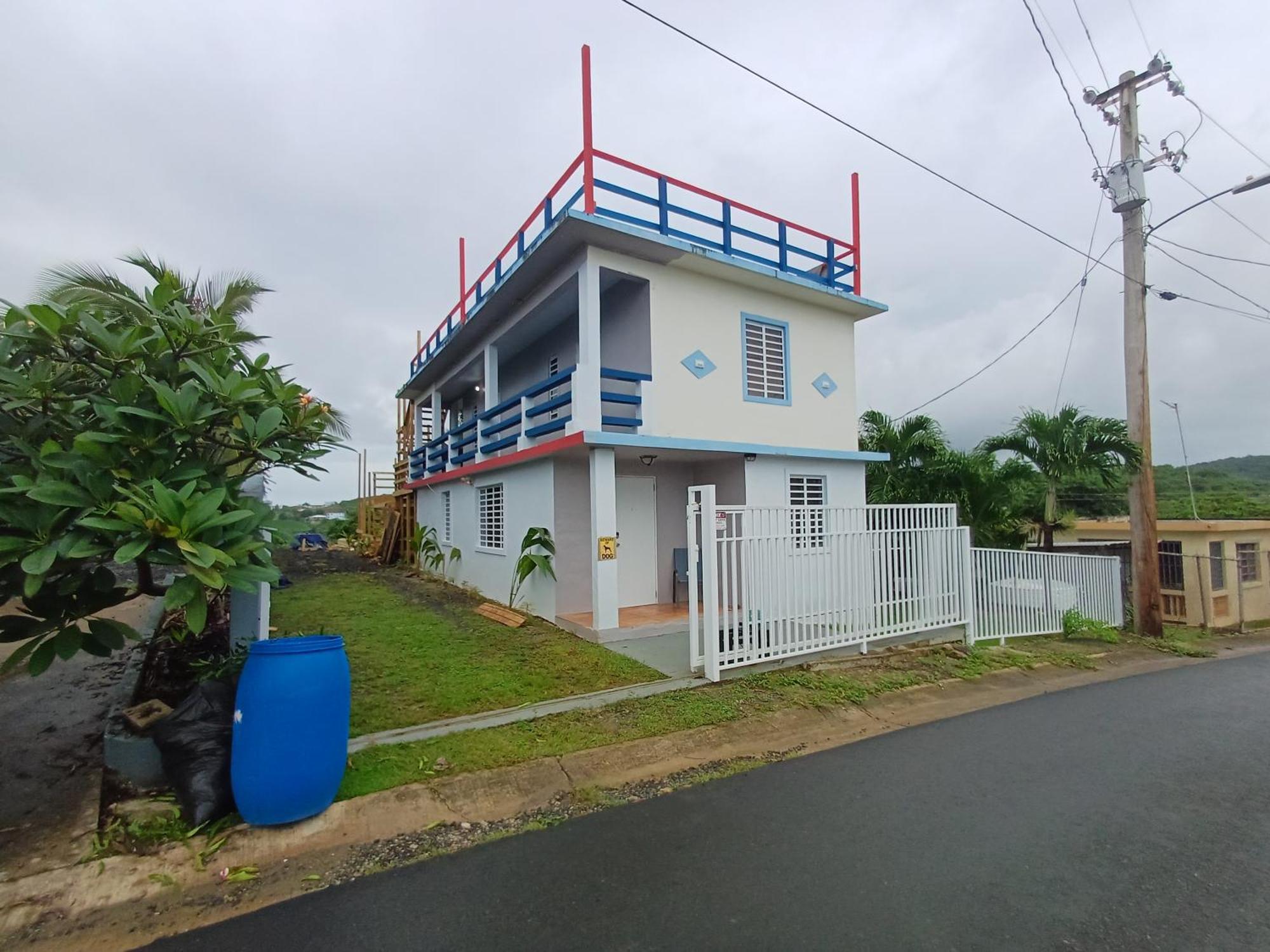 Rooster Run Glamping Camping Has Rooftop And Off The Ground Glamping Experience For 1 To 16 In A Single Tent And Views Of The Rain Forrest And To Culebra Across The Atlantic Ocean W Tents, Linens, Deluxe Air Beds, Warm Shower And More At A Great Pric Vieques Exterior foto