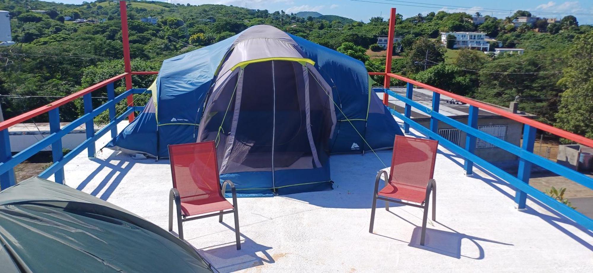 Rooster Run Glamping Camping Has Rooftop And Off The Ground Glamping Experience For 1 To 16 In A Single Tent And Views Of The Rain Forrest And To Culebra Across The Atlantic Ocean W Tents, Linens, Deluxe Air Beds, Warm Shower And More At A Great Pric Vieques Exterior foto
